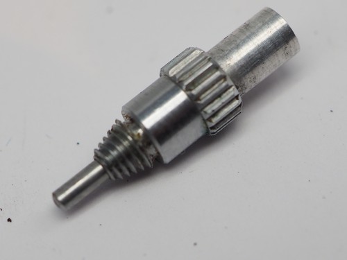Screw shutter release - screw,
